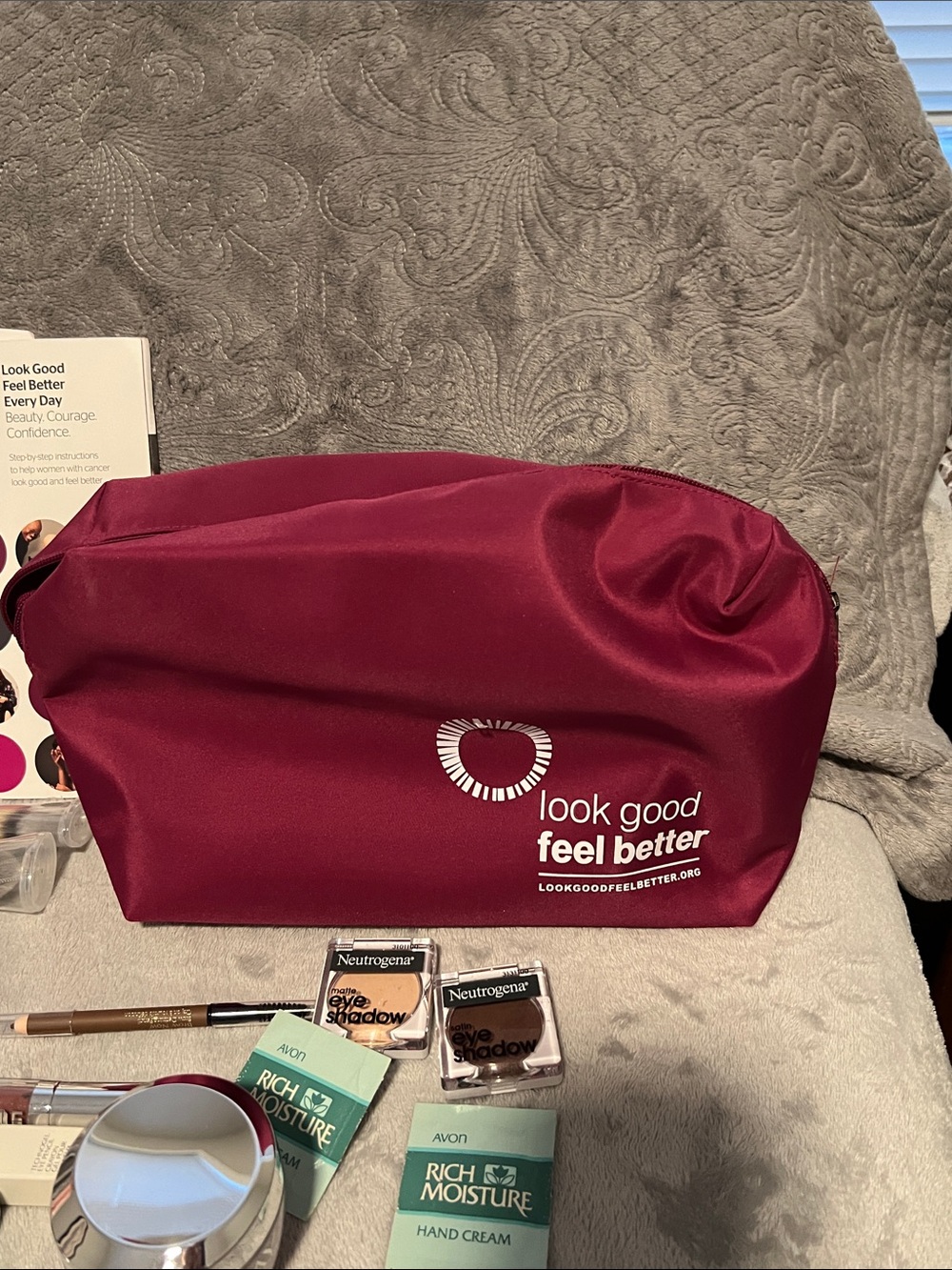 Look Good Feel Better Burgundy Cosmetic Bag + Makeup Set-NWT - Picture 13 of 14